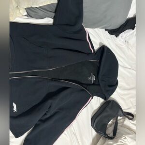 Formula 1 zip up